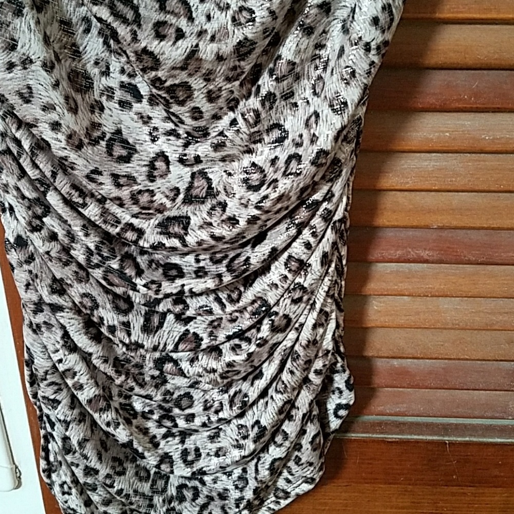 Leopard top - Picture 3 of 4